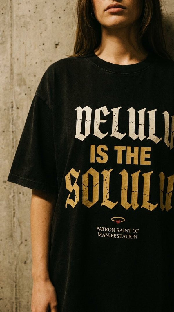 Delulu Is The Solulu Tee — Black